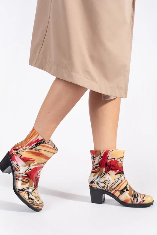 Colori differenti stivali di gomma...