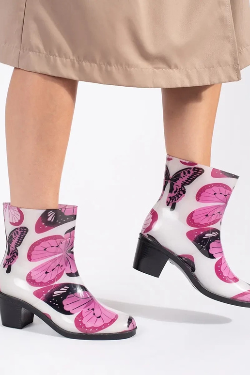 Stivali di gomma A motyle sui tacchi...