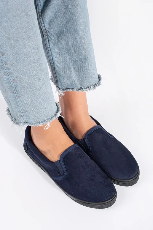 Scarpe blu chiaro chiuse slip on Scarpe blu chiaro chiuse slip on