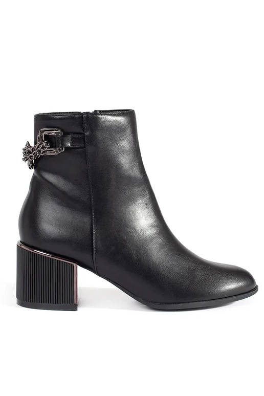 Scarpe nere da donna con tacco elegante