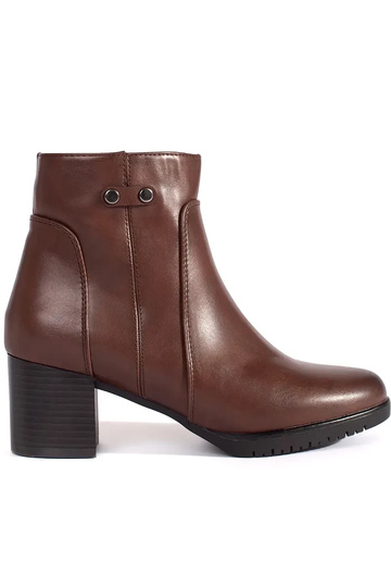 Stivaletti marroni con fibbia