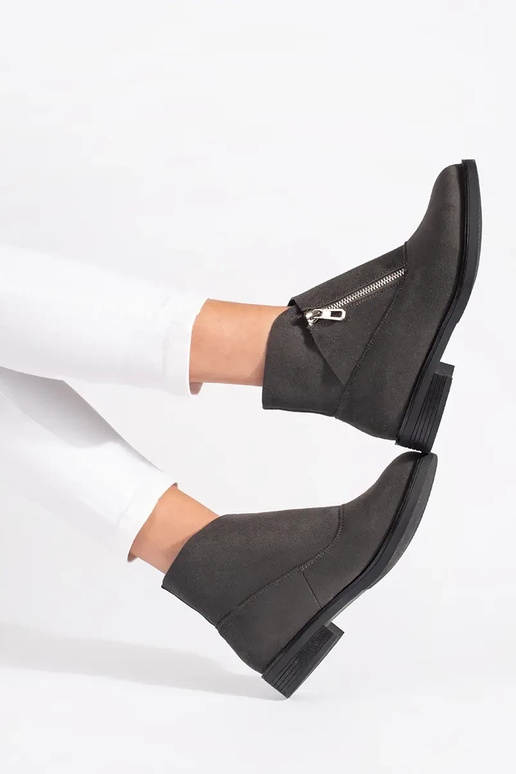 Scarpe piatte grigie con fibbia