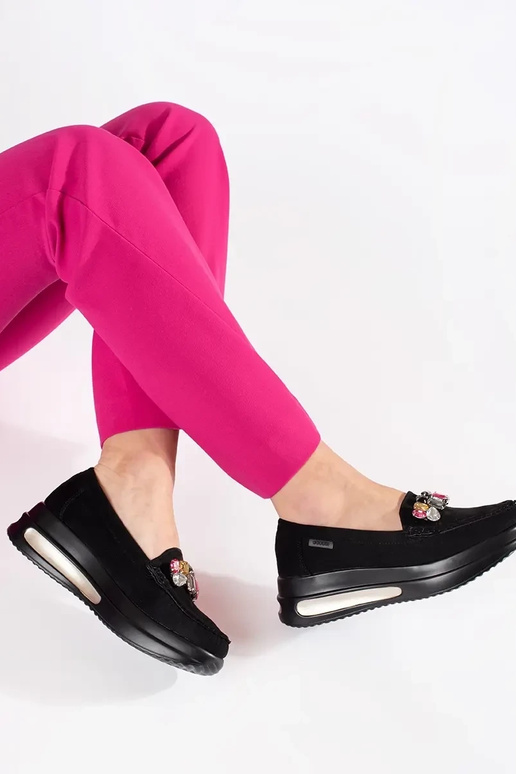 Mocassini sabbia con elementi traforati