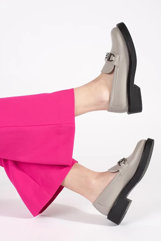 Mocassini da donna su suola spessa...