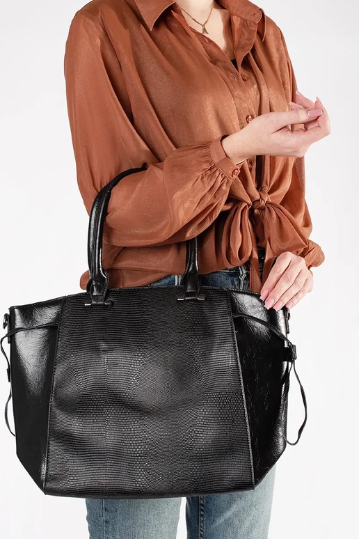 Borsa grande nera con tracolla...