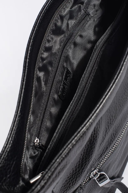 Borsa nera con tracolla regolabile