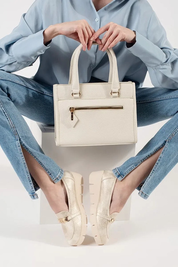 Borsa color sabbia con zip 2