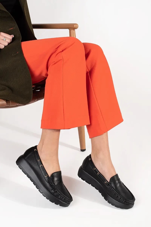 Mocassini da donna eleganti color nero