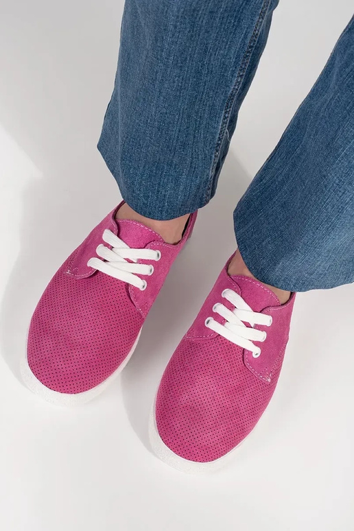 Scarpe traforate in pelle naturale...