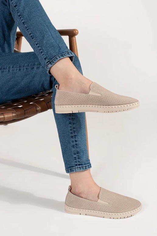 Mocassini color sabbia in pelle leggera Mocassini color sabbia in pelle leggera