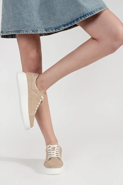 Scarpe da ginnastica color sabbia con... Scarpe da ginnastica color sabbia con...