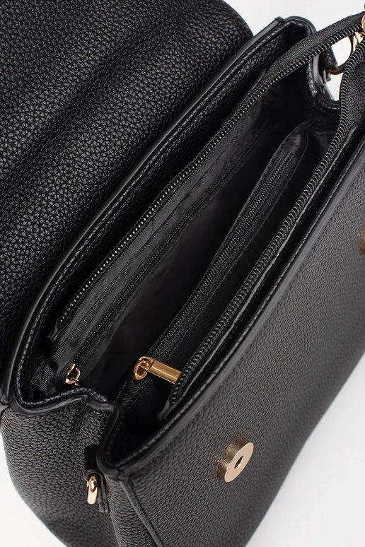 Borsa nera piccola con elementi dorati