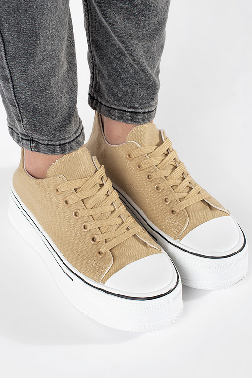 Scarpe sportive color sabbia con... Scarpe sportive color sabbia con...