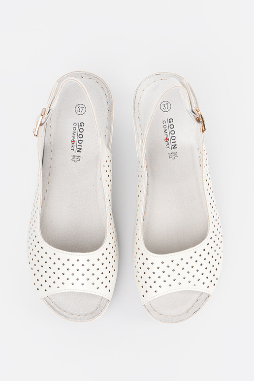 Sandali traforati bianchi Sandali traforati bianchi