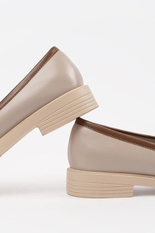 Mocassini eleganti da donna color sabbia