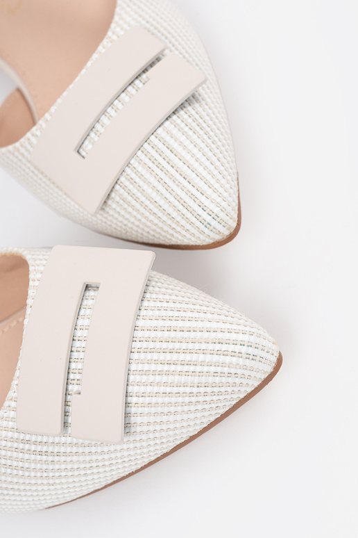 Sandali bianchi con tacco aperto