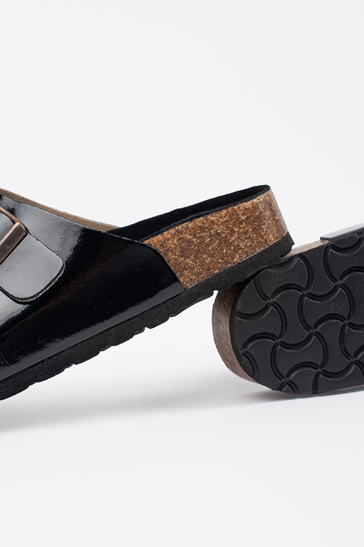 Ciabatte nere a suola piatta