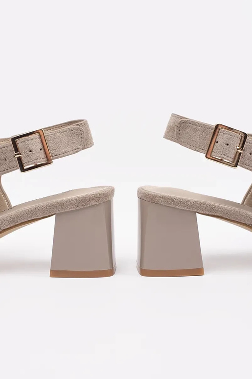 sandalini color sabbia con tacco in...