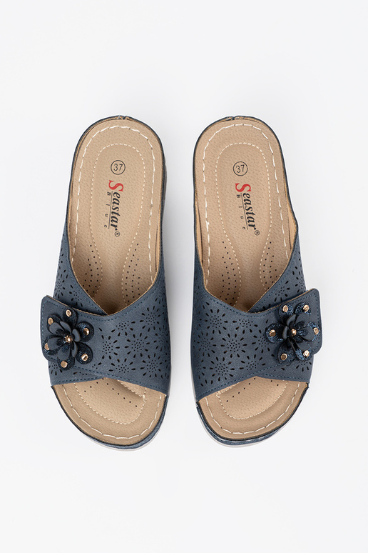 Pantofole da donna con fiori... Pantofole da donna con fiori...