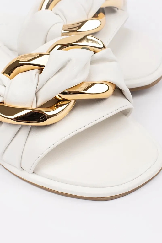 Pantofole piatte da donna bianche