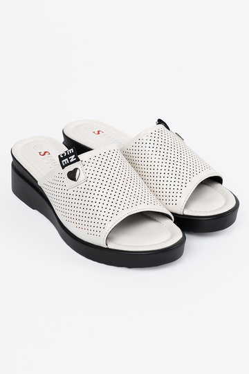 Pantofole traforate con... 2