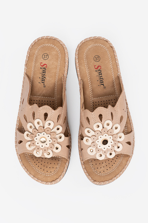 Pantofole da donna con fiori... Pantofole da donna con fiori...