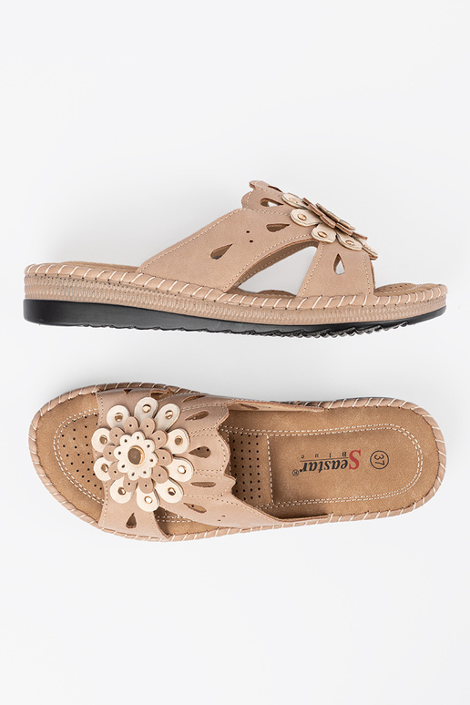 Pantofole da donna con fiori... Pantofole da donna con fiori...