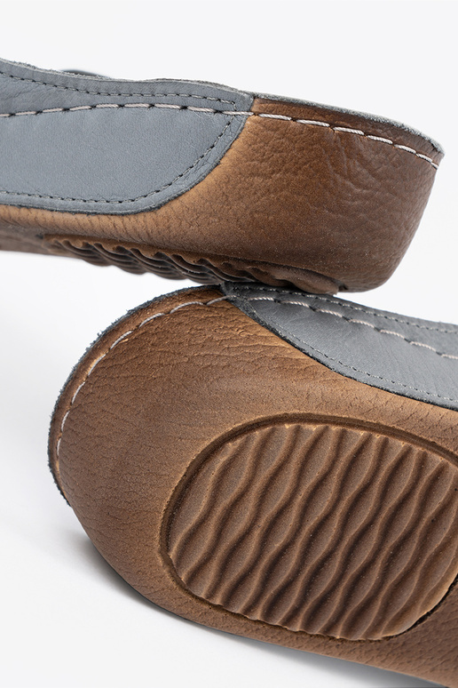 Ciabatte in pelle grigie Ciabatte in pelle grigie