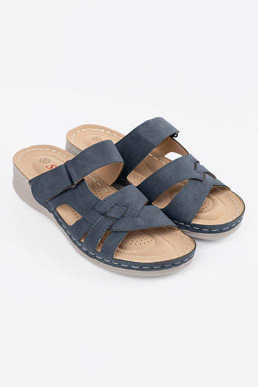 Pantofole da donna con fiori... Pantofole da donna con fiori...