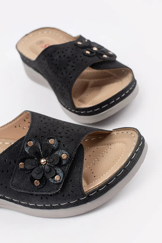 Pantofole nere da donna con suola spessa