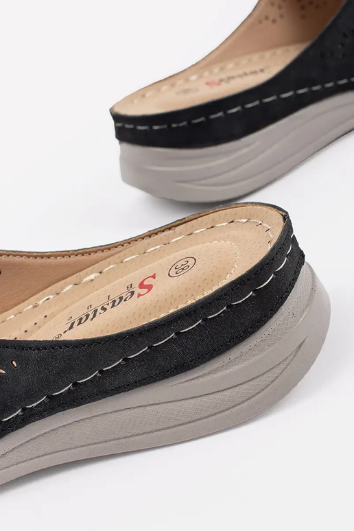 Pantofole nere da donna con suola spessa