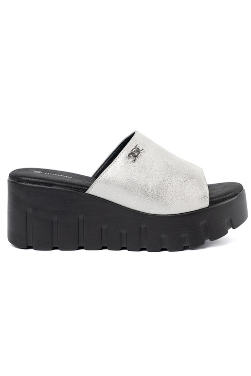 Ciabatte con piattaforma nera color... Ciabatte con piattaforma nera color...