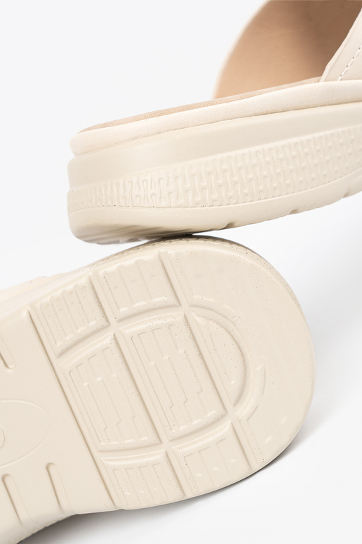 Ciabatte con piattaforma color avorio