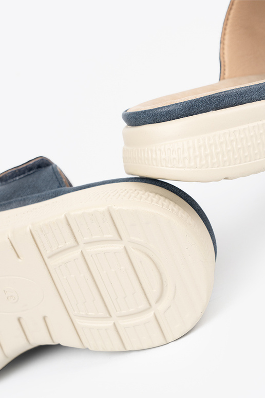 Comode ciabatte da donna con velcro Comode ciabatte da donna con velcro