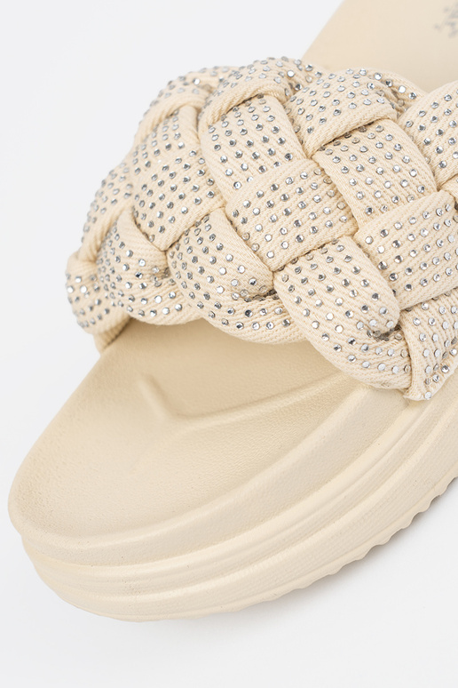 Ciabatte con cristalli color sabbia... Ciabatte con cristalli color sabbia...