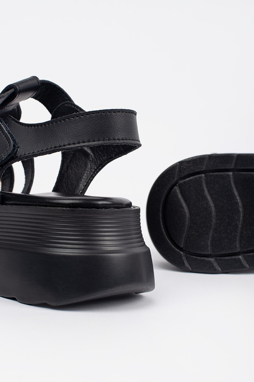 Sandali con piattaforma neri in pelle