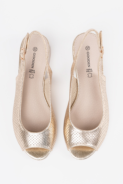 Sandali da donna color oro con tacco... Sandali da donna color oro con tacco...