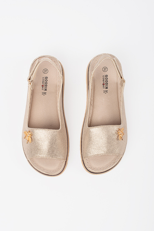 Sandali dorati con platform e fibbia