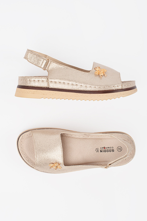 Sandali dorati con platform e fibbia