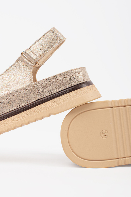 Sandali dorati con platform e fibbia