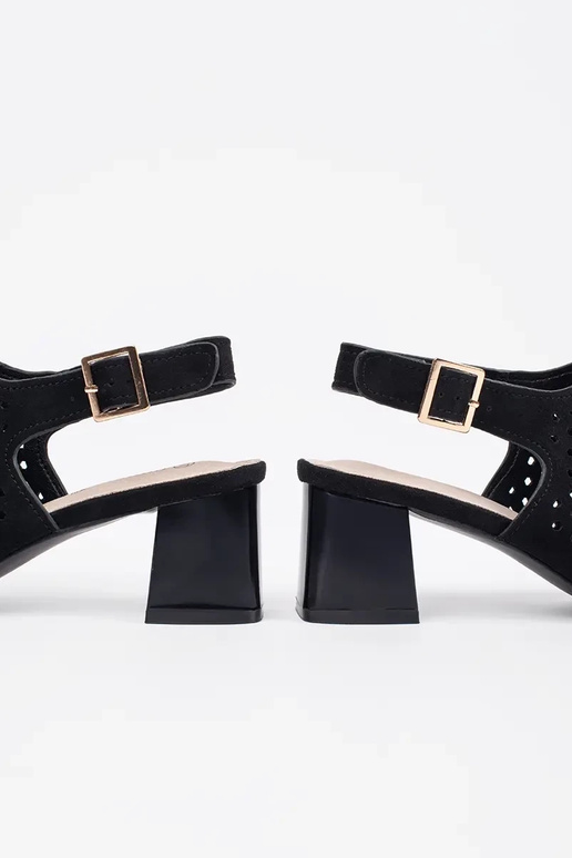 sandalini neri con tacco in camoscio