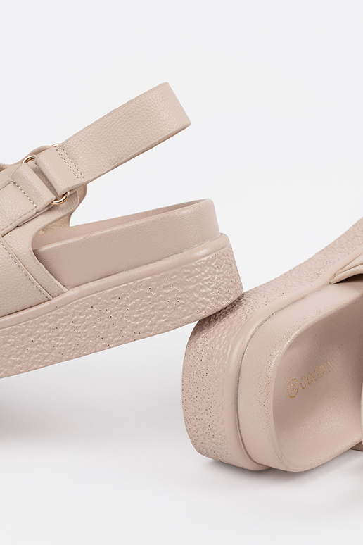 Sandali eleganti color sabbia con... Sandali eleganti color sabbia con...