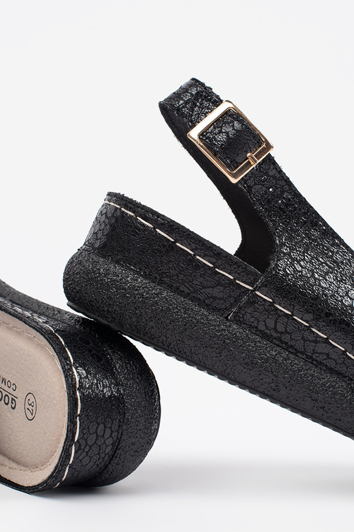 Mocassini traforati color sabbia Mocassini traforati color sabbia