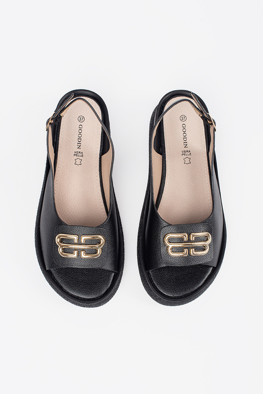 Sandali piatti neri con decorazione Sandali piatti neri con decorazione