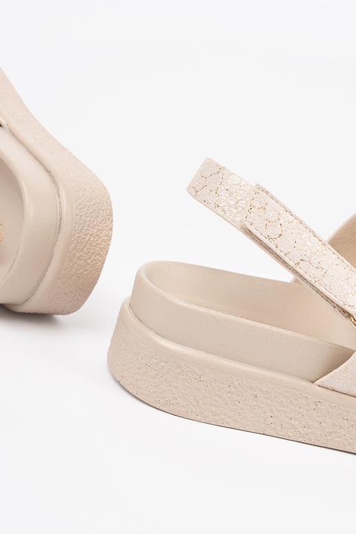 Sandali classici con platform color... Sandali classici con platform color...