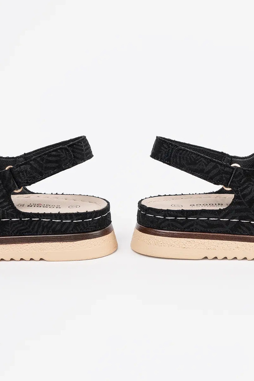 Sandali neri con elementi dorati Sandali neri con elementi dorati