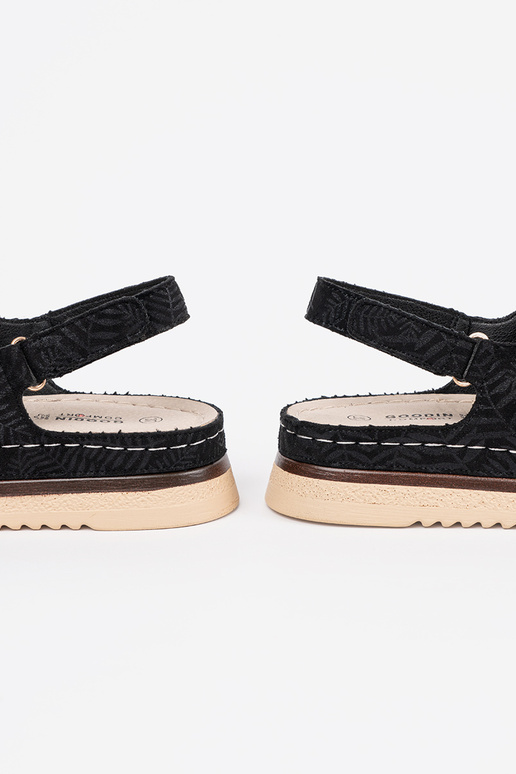 Sandali neri con elementi dorati Sandali neri con elementi dorati