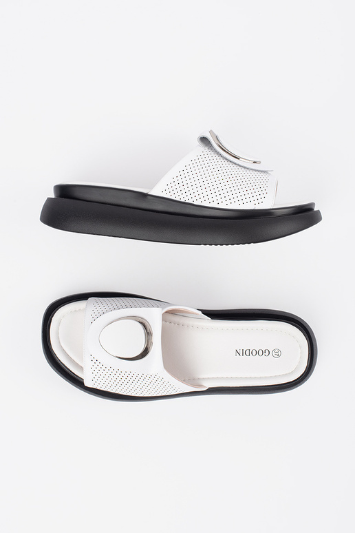 Pantofole comode bianche e nere con...