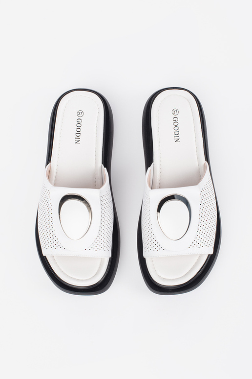 Pantofole comode bianche e nere con...