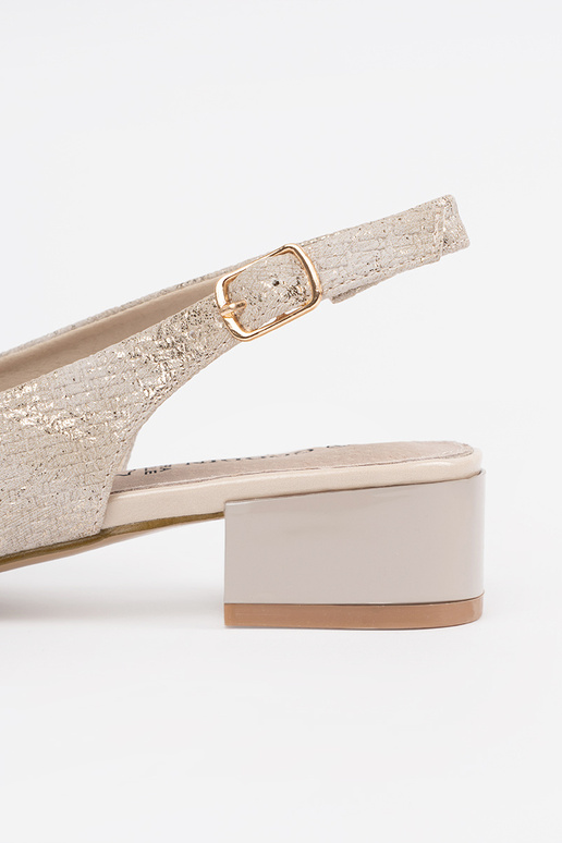 Sandali da donna color sabbia con... Sandali da donna color sabbia con...